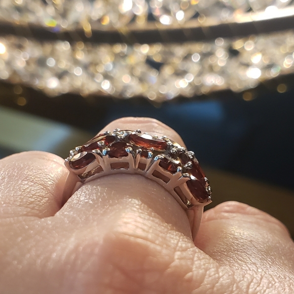Vermelho Garnet Cluster Ring - Picture 9 of 9